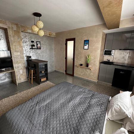 Central Residence Constanta Luaran gambar